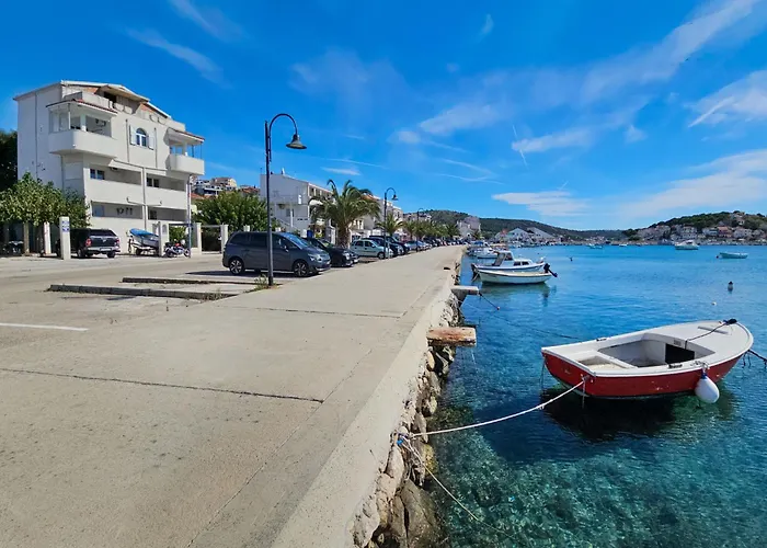 Apartamento Miline-3 By Interhome