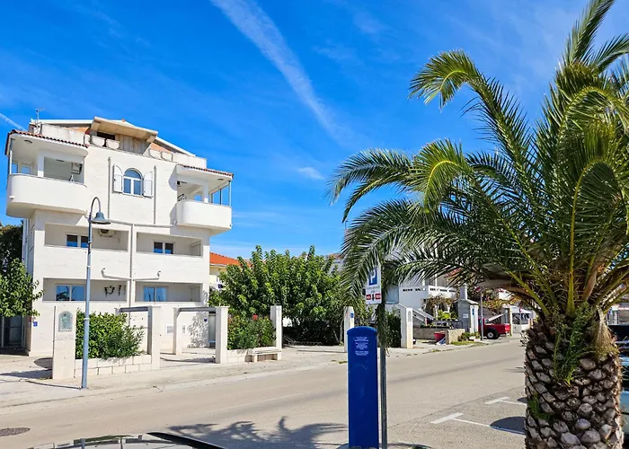 Apartamento Miline-3 By Interhome